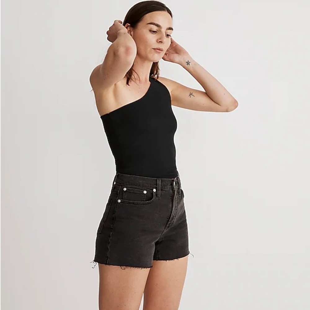 NWOT Madewell Curvy High Rise Denim Shorts, black, size 26